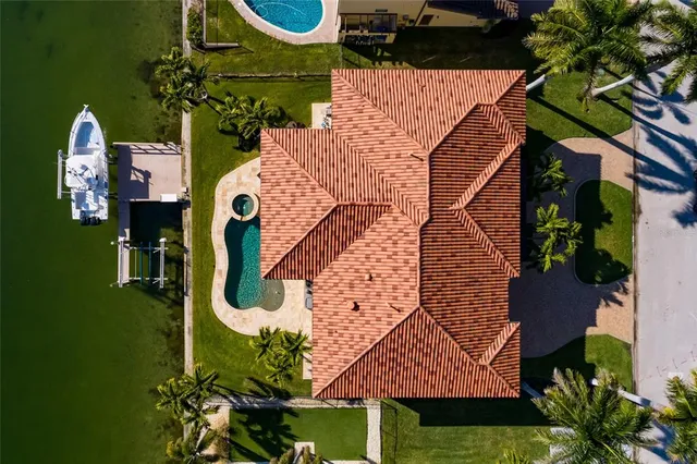 $3,775,000 | 1976 Kansas Avenue Northeast, St. Petersburg, FL 33703