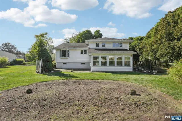 $750,000 | 32 Augusta Drive, Wayne, NJ 07470