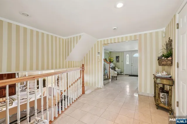 $750,000 | 32 Augusta Drive, Wayne, NJ 07470