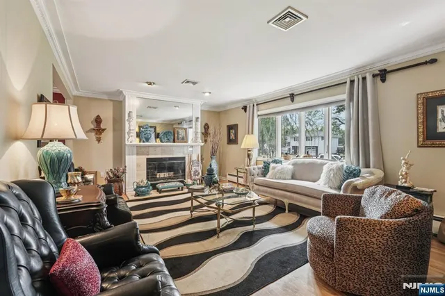 $750,000 | 32 Augusta Drive, Wayne, NJ 07470