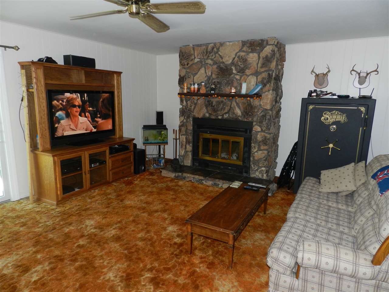 4181 Crosby Road Flint, MI 48506 - Photo 29 of 58 Natural fireplace in Livi