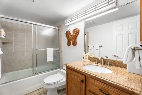 $675,000 | 75-6106 Alii Drive, Unit 114, Kailua-Kona, HI 96740