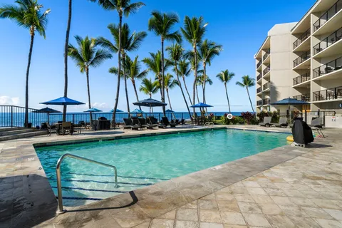 $675,000 | 75-6106 Alii Drive, Unit 114, Kailua-Kona, HI 96740