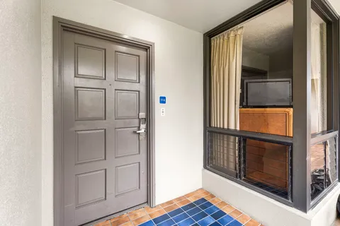 $675,000 | 75-6106 Alii Drive, Unit 114, Kailua-Kona, HI 96740