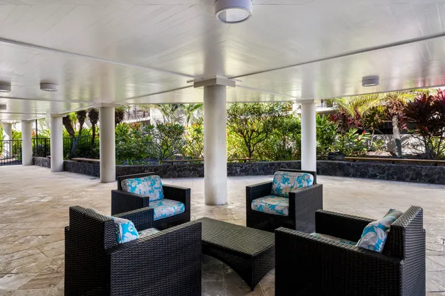 $675,000 | 75-6106 Alii Drive, Unit 114, Kailua-Kona, HI 96740