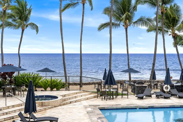 $675,000 | 75-6106 Alii Drive, Unit 114, Kailua-Kona, HI 96740