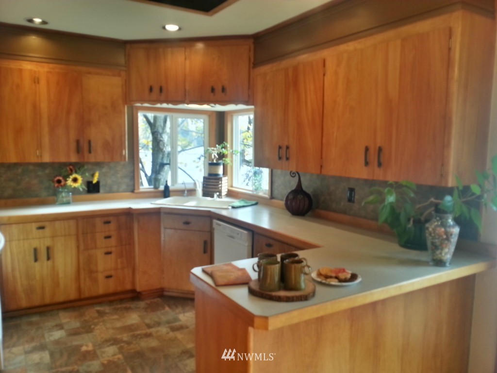 4231 Waldrick Road Southeast Olympia, WA 98501 - Photo 13 of 25 Gallery Image 13