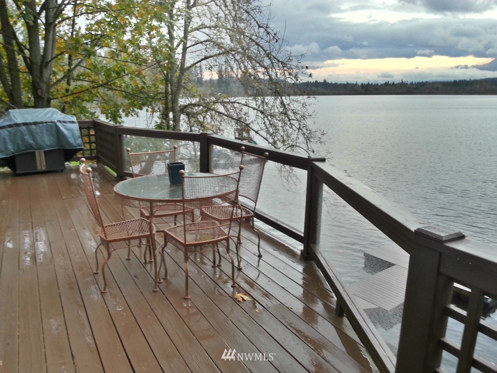 4231 Waldrick Road Southeast Olympia, WA 98501 - Photo 6 of 25 Gallery Image 6