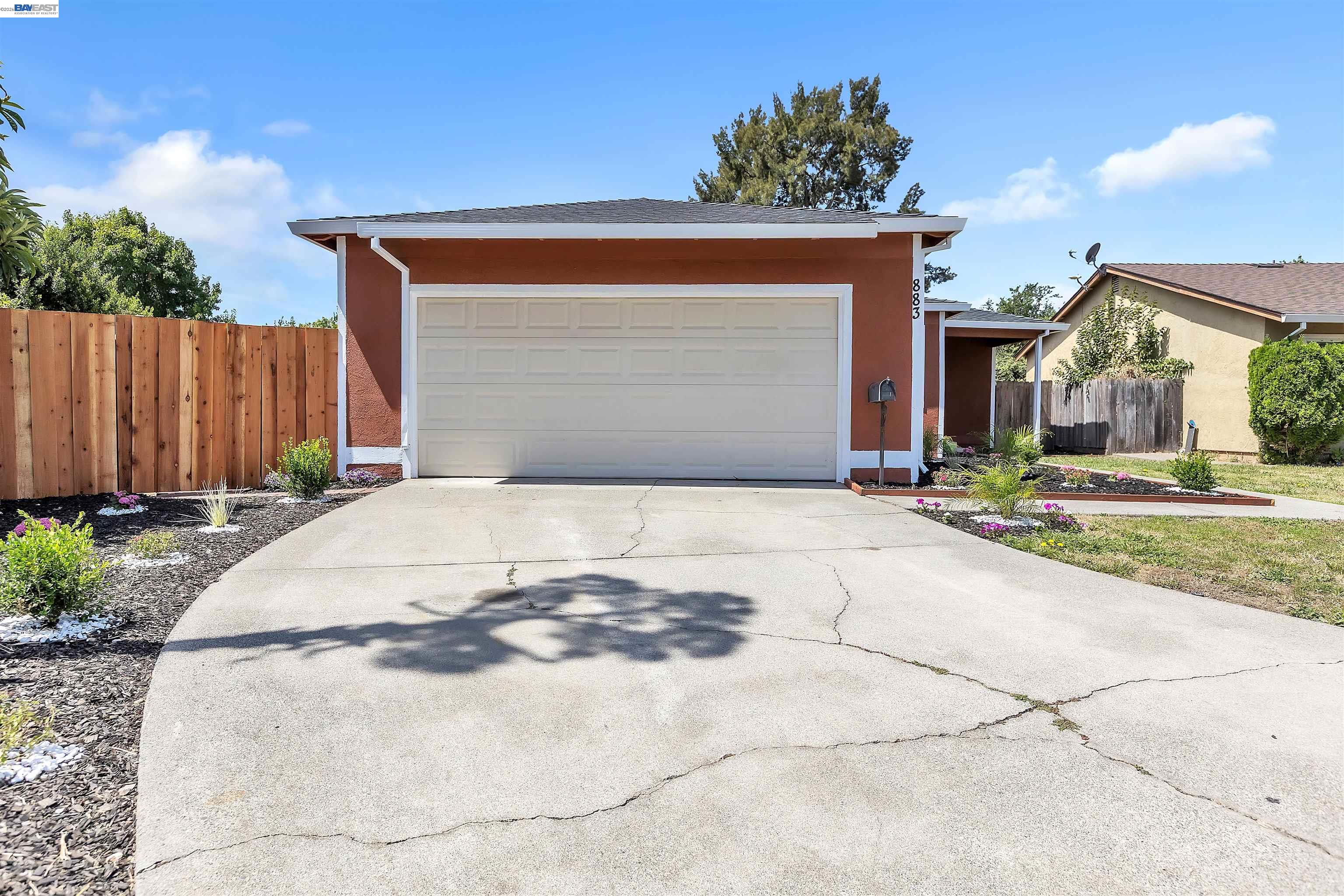 883 Inverness Court Fairfield, CA 94533 - Photo 2 of 28