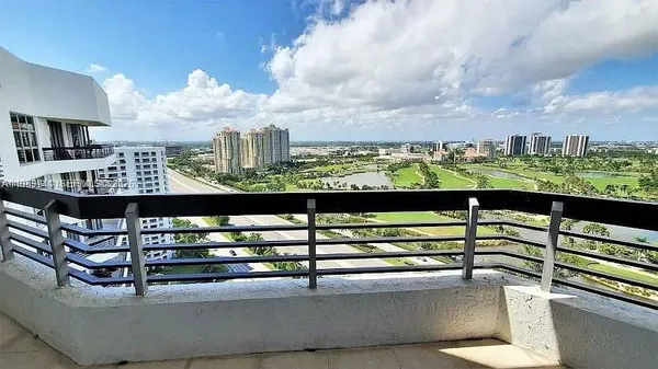 $3,100 | 3400 Northeast 192 Street, Unit PH7, Aventura, FL 33180