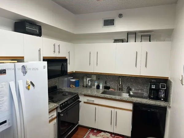 $3,100 | 3400 Northeast 192 Street, Unit PH7, Aventura, FL 33180