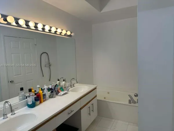 $3,100 | 3400 Northeast 192 Street, Unit PH7, Aventura, FL 33180