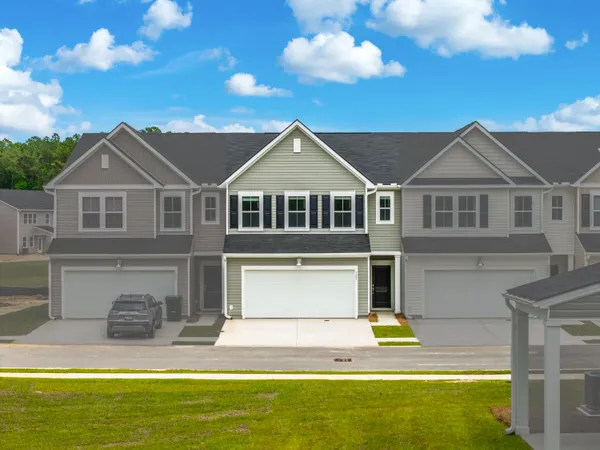 $242,075 | 127 Blowing Leaf Lane, Summerville, SC 29483