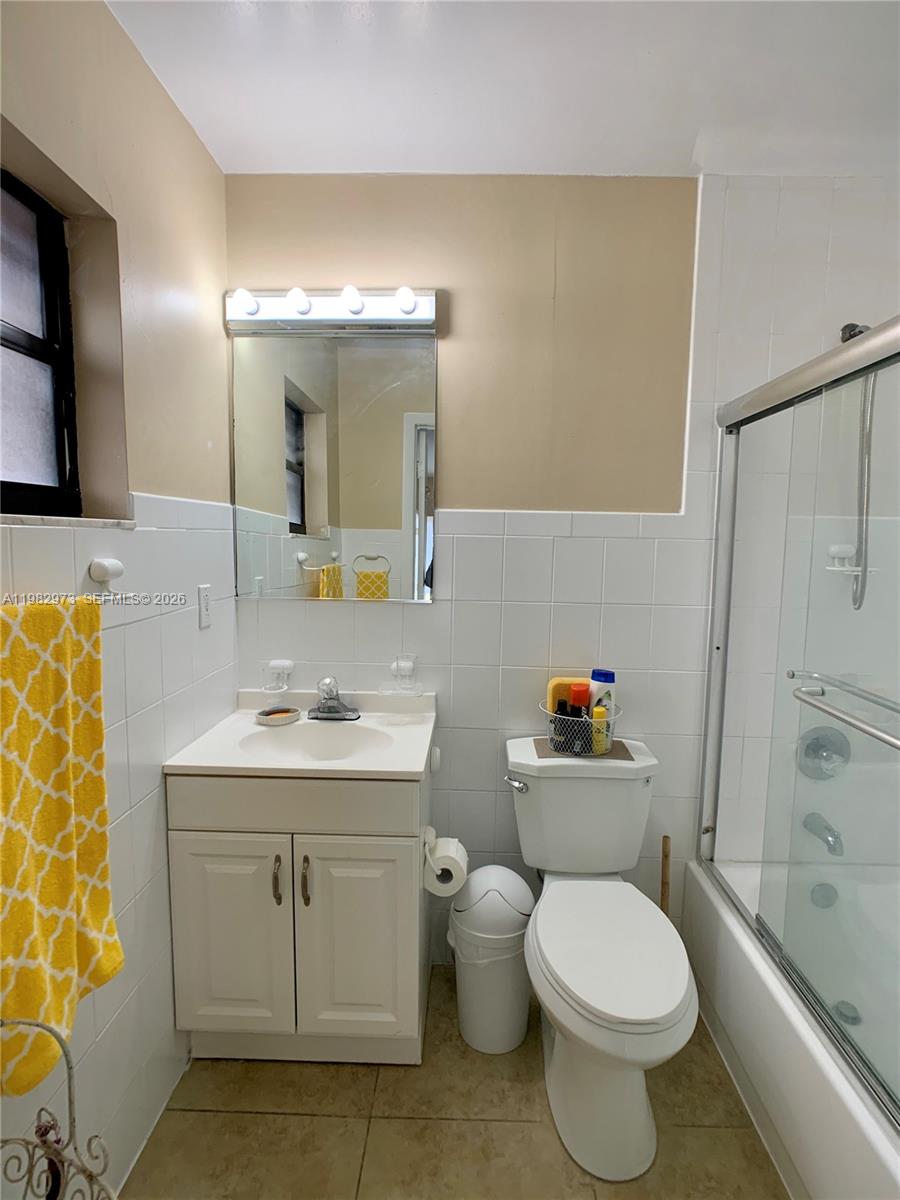 15529 Southwest 69th Trail Miami, FL 33173 - Photo 12 of 15