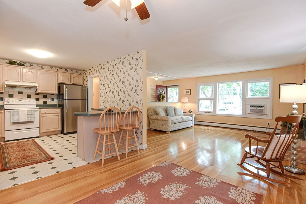 14 Peterson Road Natick, MA 01760 - Photo 4 of 28