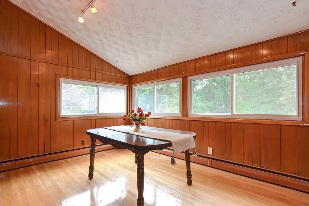 14 Peterson Road Natick, MA 01760 - Photo 9 of 28