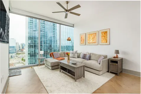 $1,145,000 | 1616 West End Avenue, Unit 1803, Nashville, TN 37203