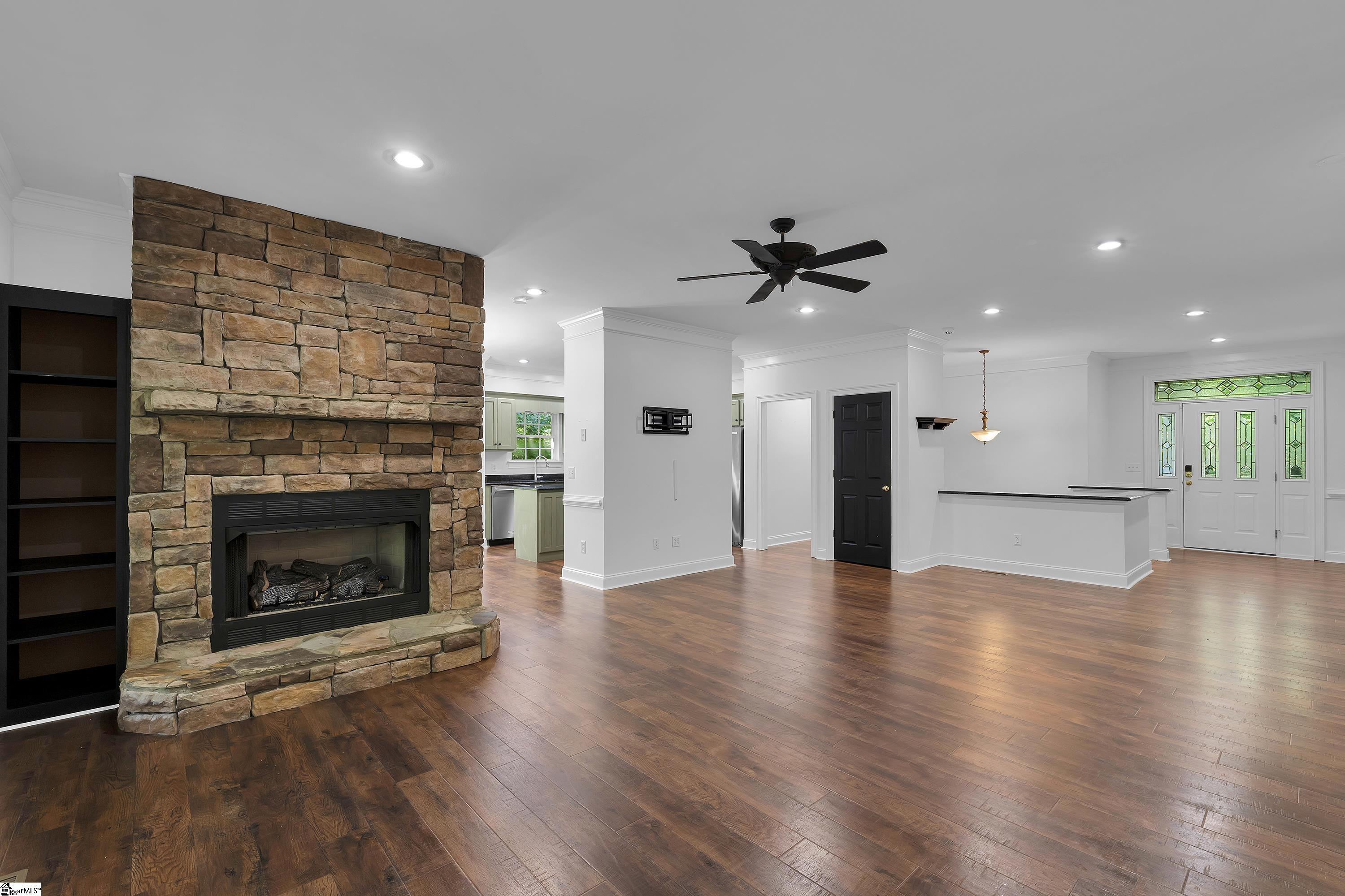 107 Blackfox Way Sunset, SC 29685 - Photo 6 of 48