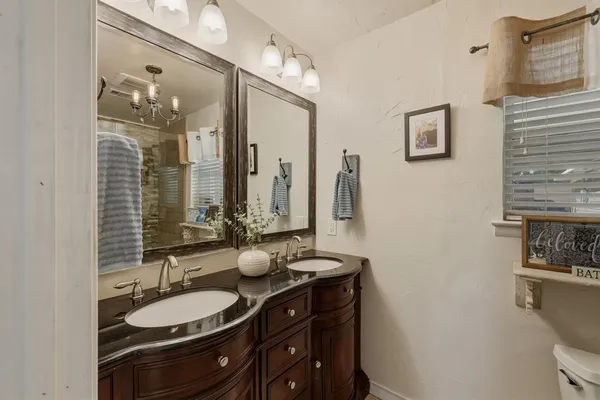 $465,000 | 2367 Rockyglen Drive, Dallas, TX 75228