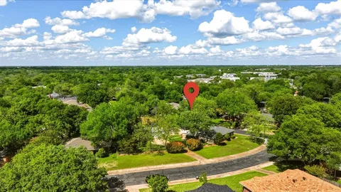 $449,000 | 2367 Rockyglen Drive, Dallas, TX 75228