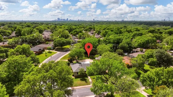 $465,000 | 2367 Rockyglen Drive, Dallas, TX 75228