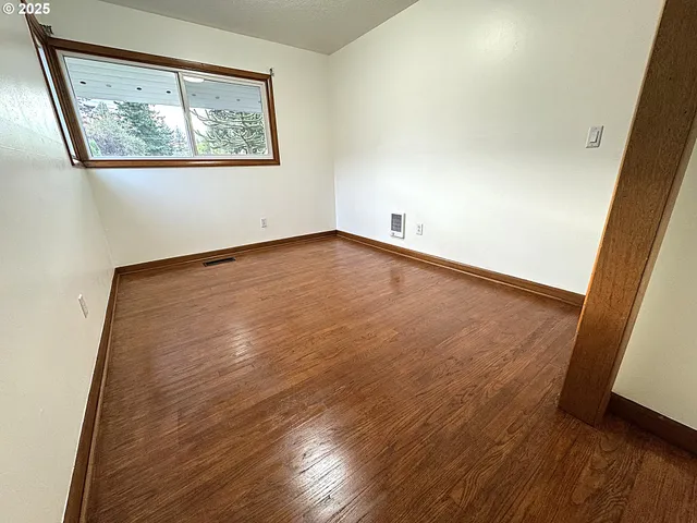 $429,000 | 2442 Southeast 190th Avenue, Portland, OR 97233