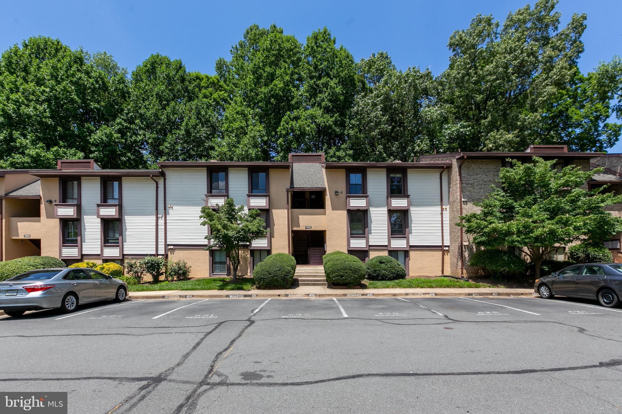 11652 Stoneview Square, Unit 12C Reston, VA 20191 - Photo 2 of 37 Gallery Image 2