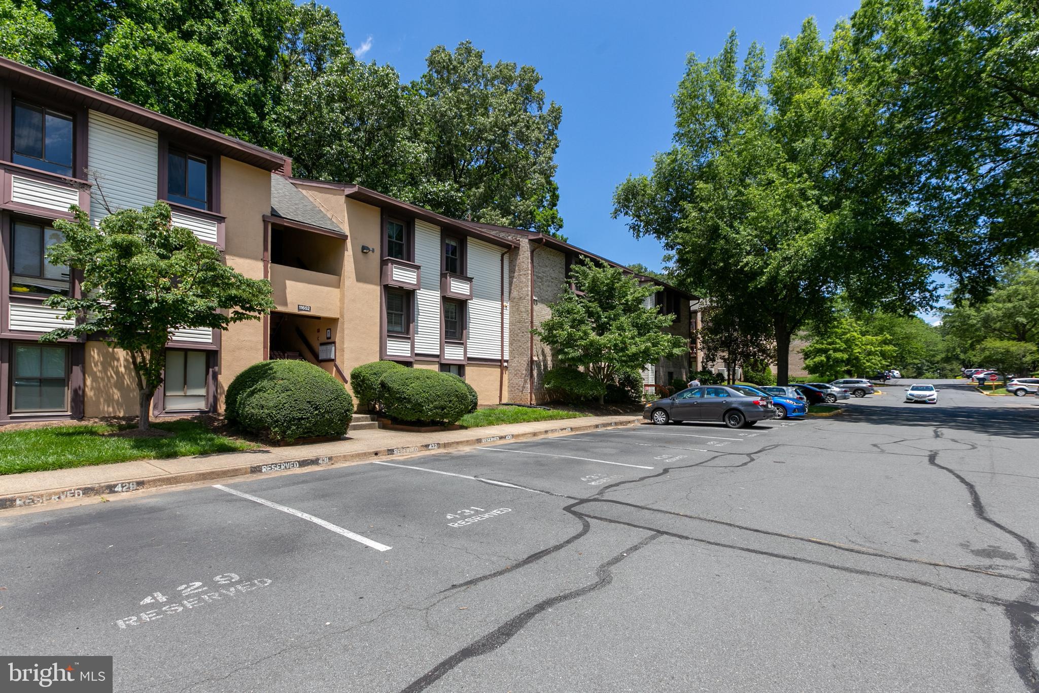 11652 Stoneview Square, Unit 12C Reston, VA 20191 - Photo 35 of 37 Gallery Image 35