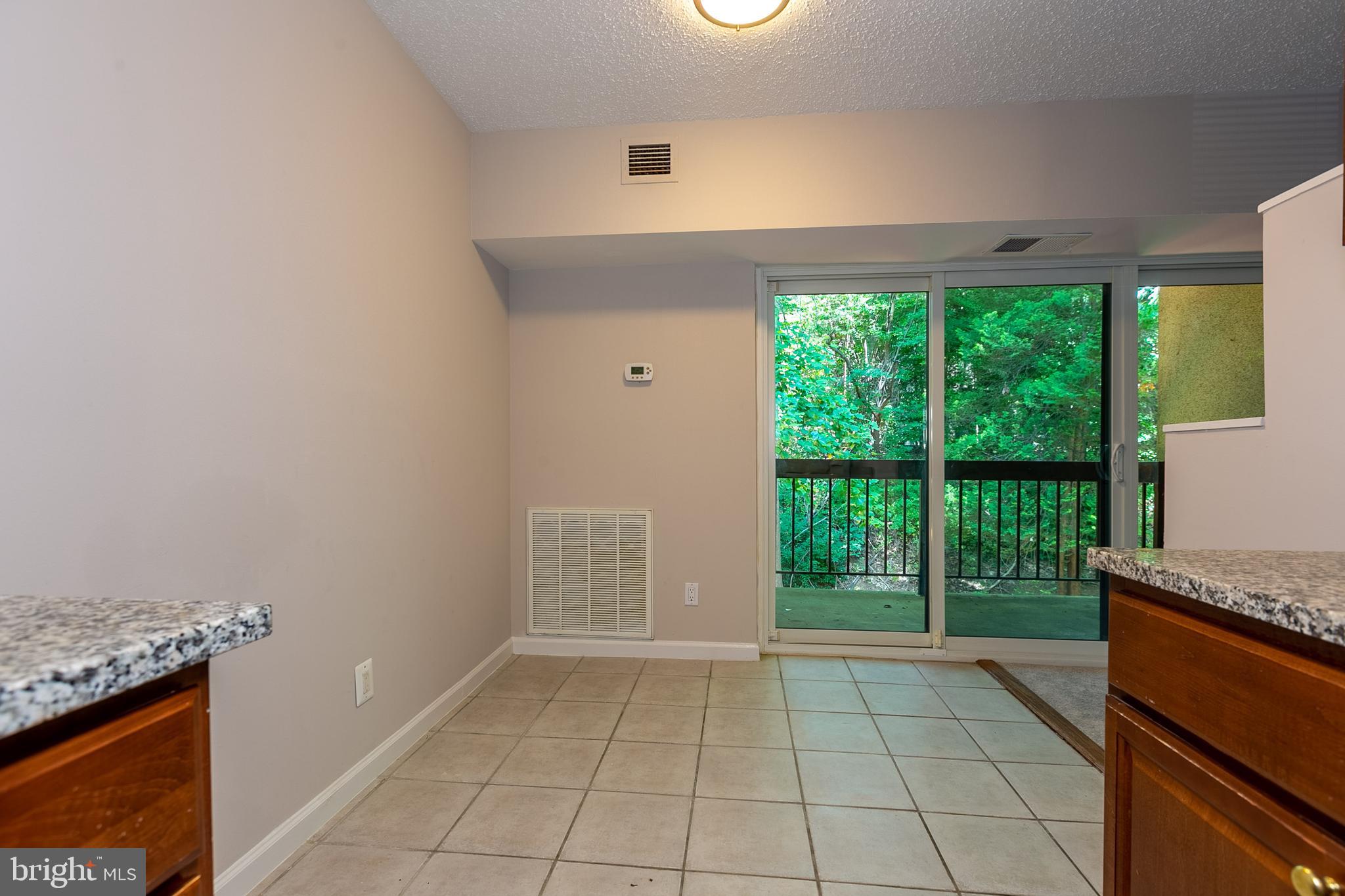 11652 Stoneview Square, Unit 12C Reston, VA 20191 - Photo 7 of 37 Gallery Image 7