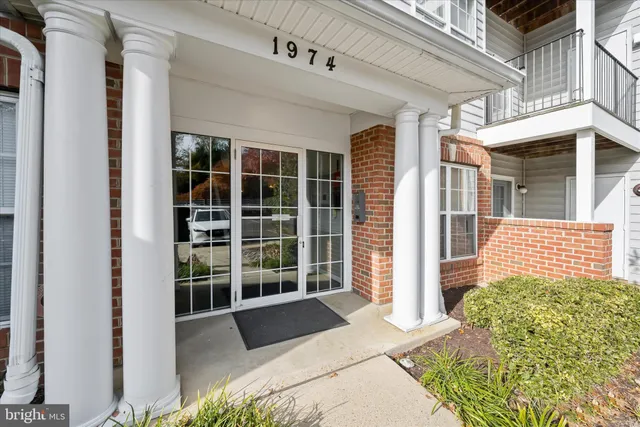 $379,000 | 1974 Scotts Crossing Way, Unit 102, Annapolis, MD 21401