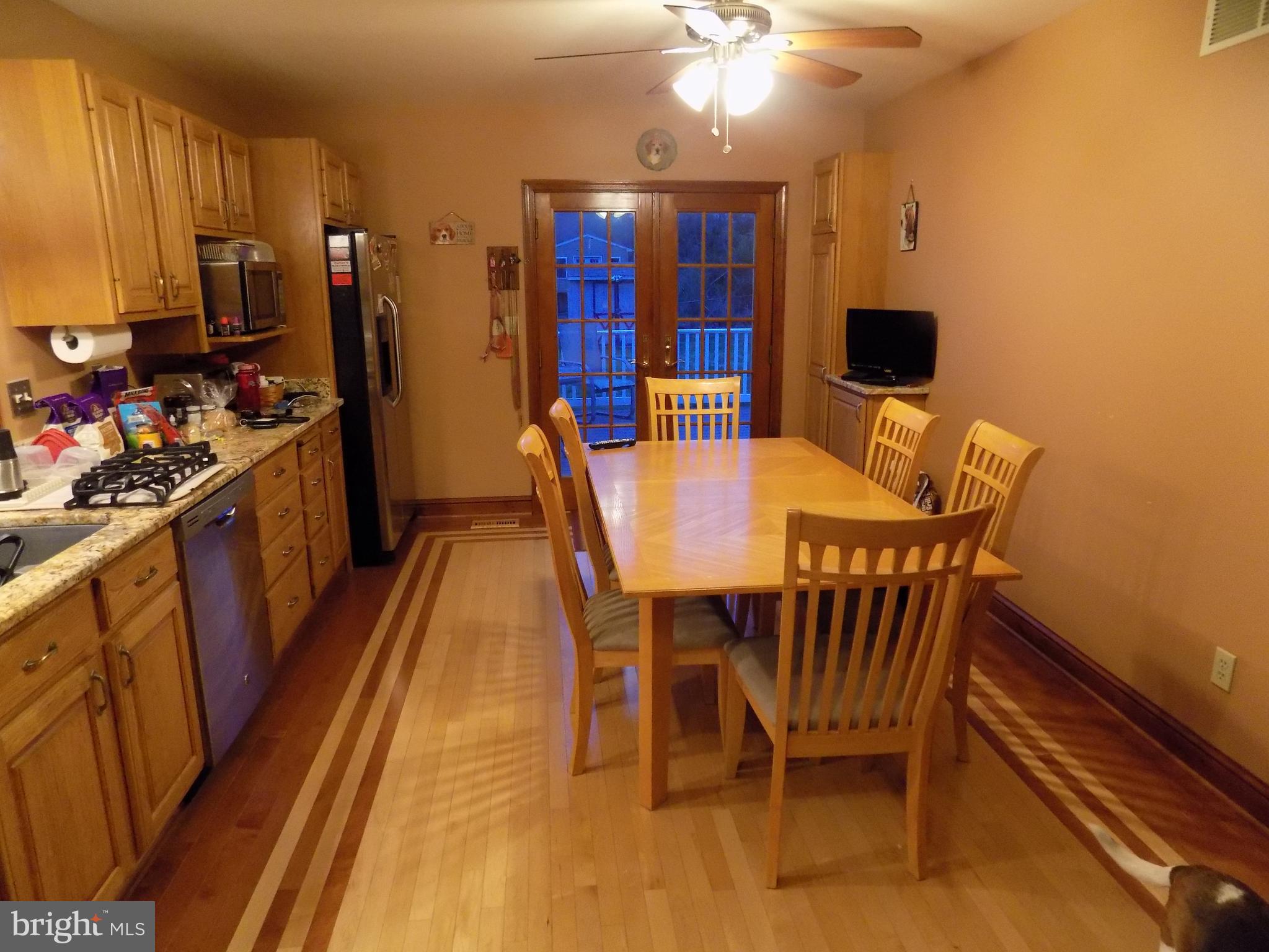 33 Mansion Road Linthicum Heights, MD 21090 - Photo 10 of 30 Kitchen