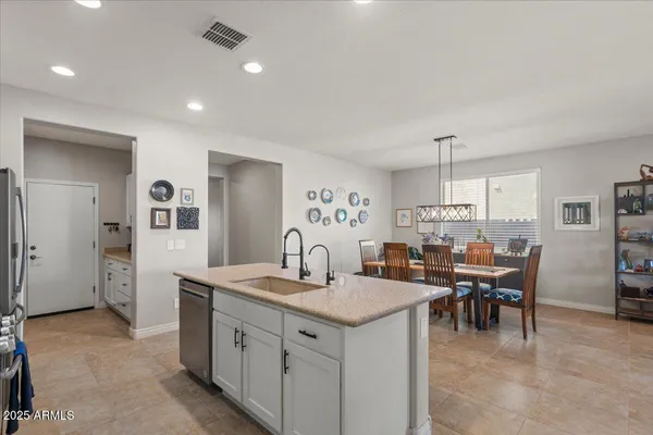 $2,900 | 2674 East Cherry Hill Drive, Gilbert, AZ 85298