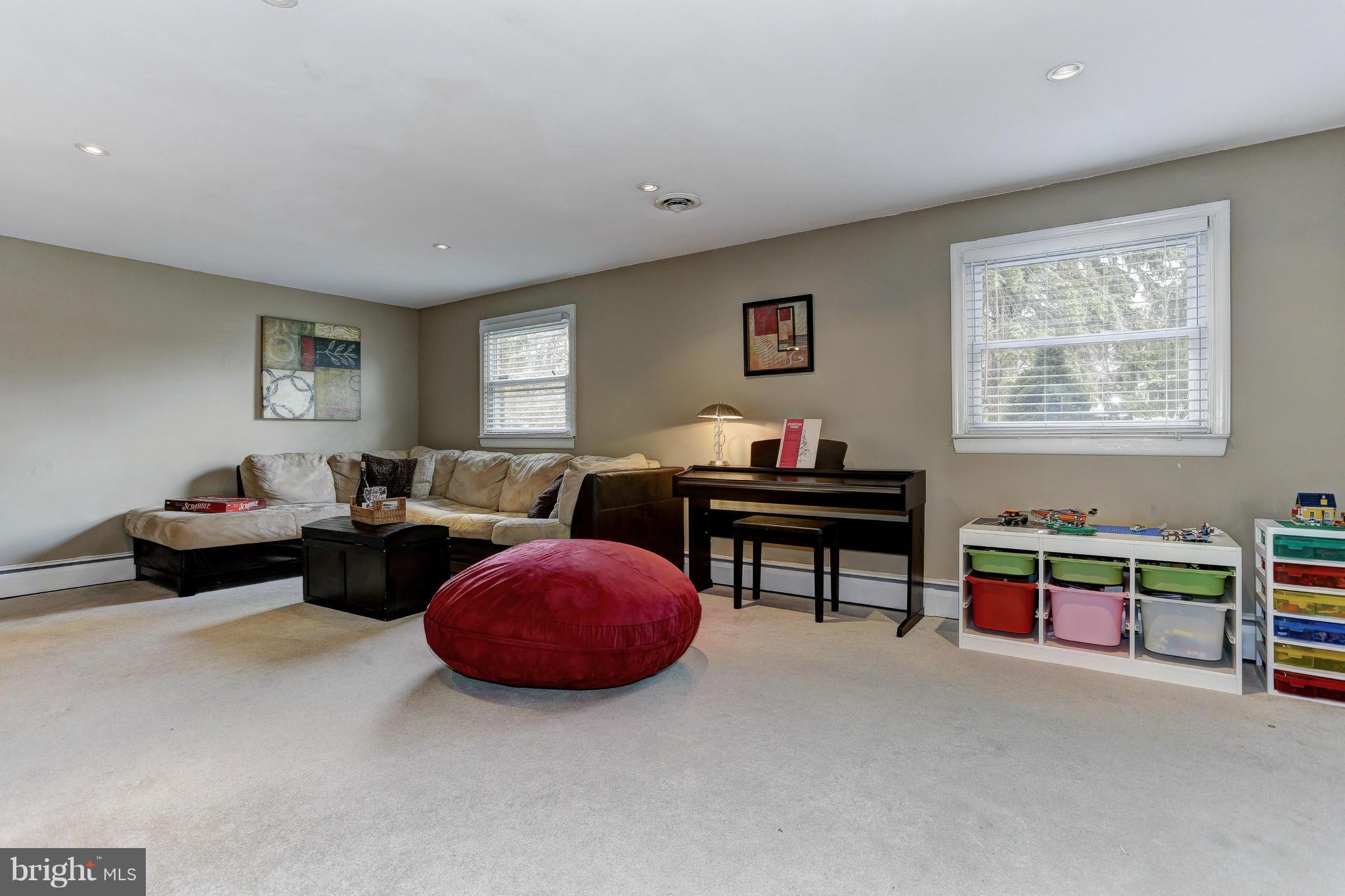 9314 Millbrook Road Ellicott City, MD 21042 - Photo 14 of 20 Family Room