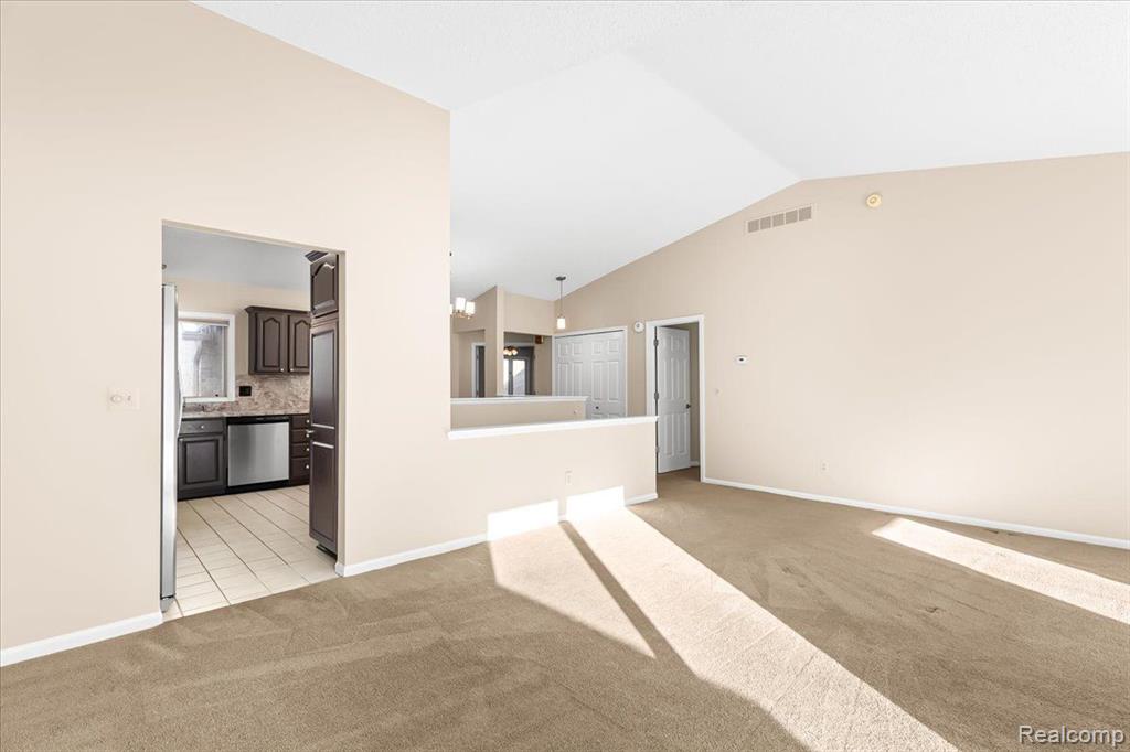 22245 River Ridge Trail Farmington, MI 48335 - Photo 14 of 33