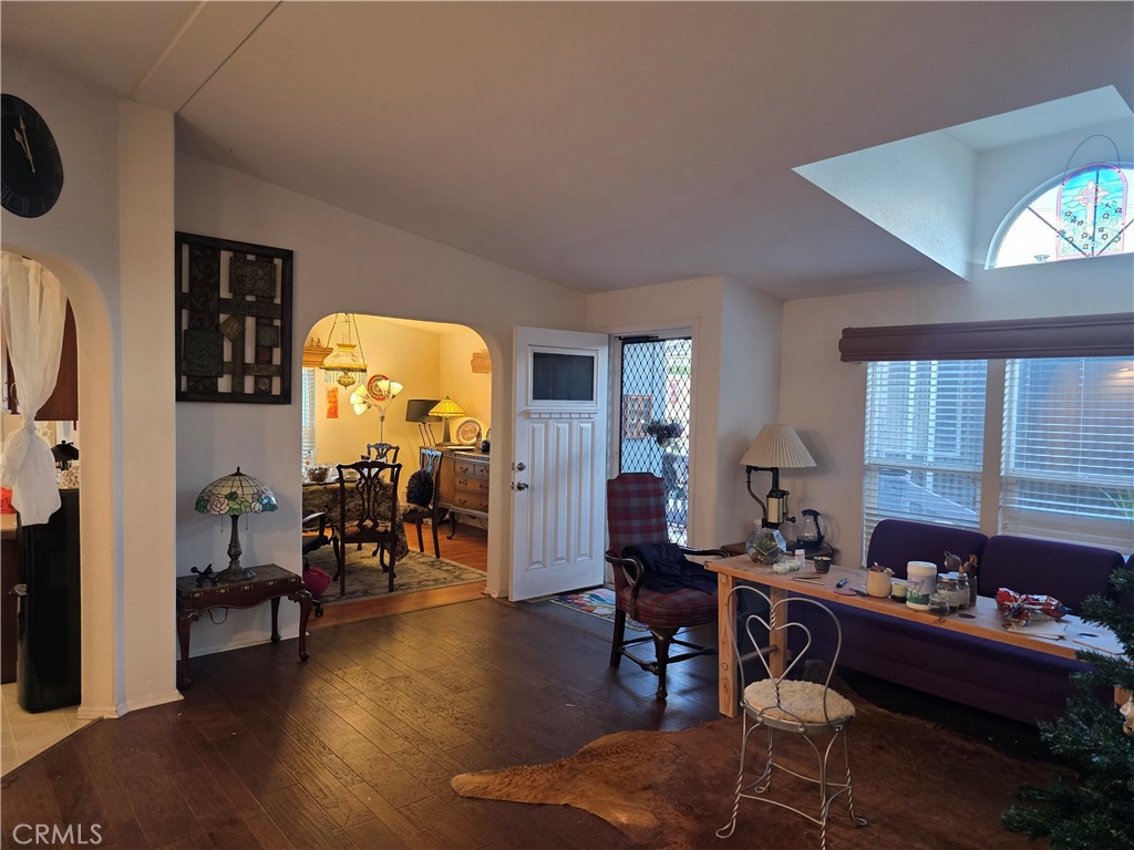 4800 Daleview Avenue, Unit 121 El Monte, CA 91731 - Photo 6 of 10 a living room with furniture and a large window