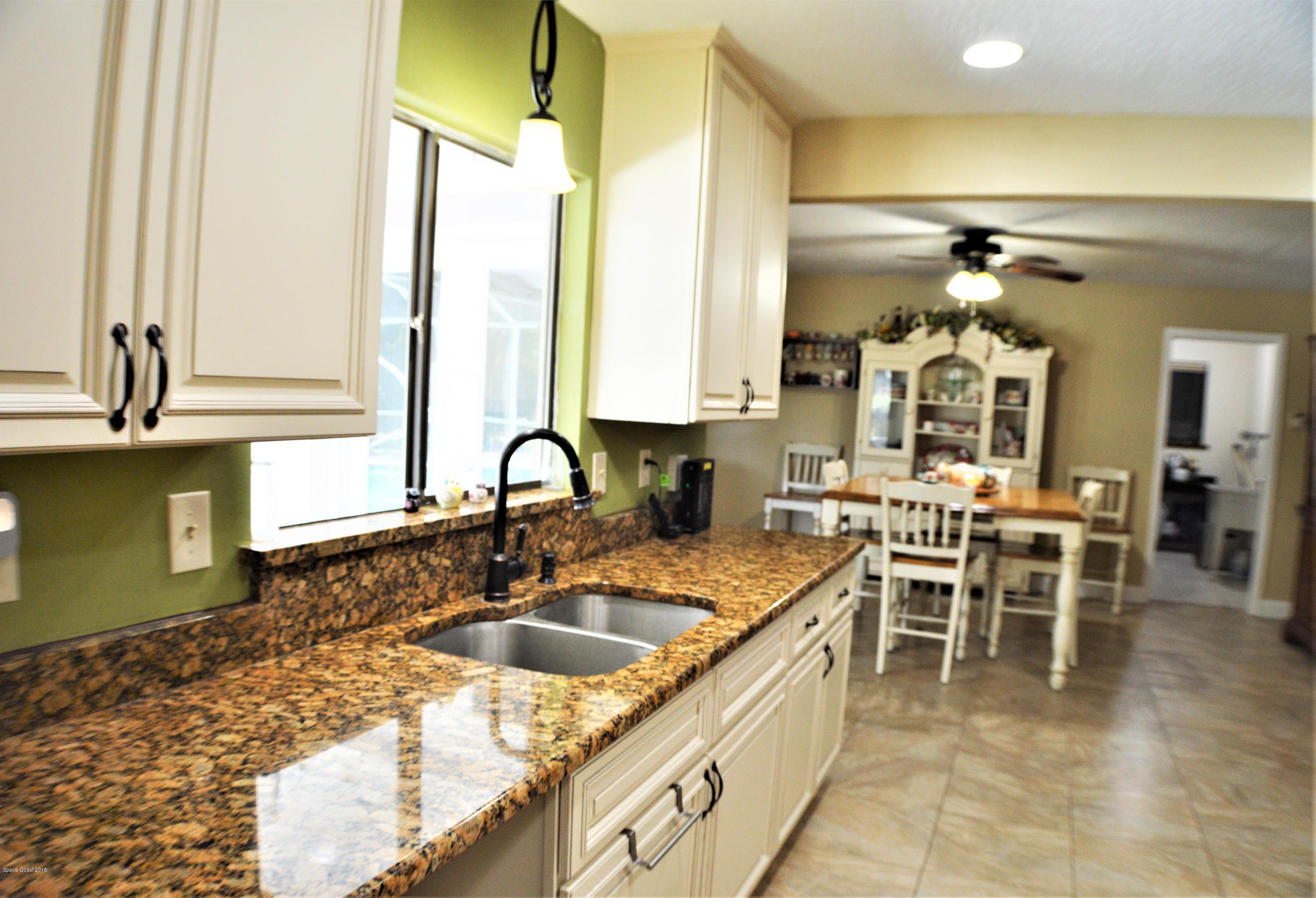 2840 Harlock Road Melbourne, FL 32934 - Photo 5 of 29 DSC_0021