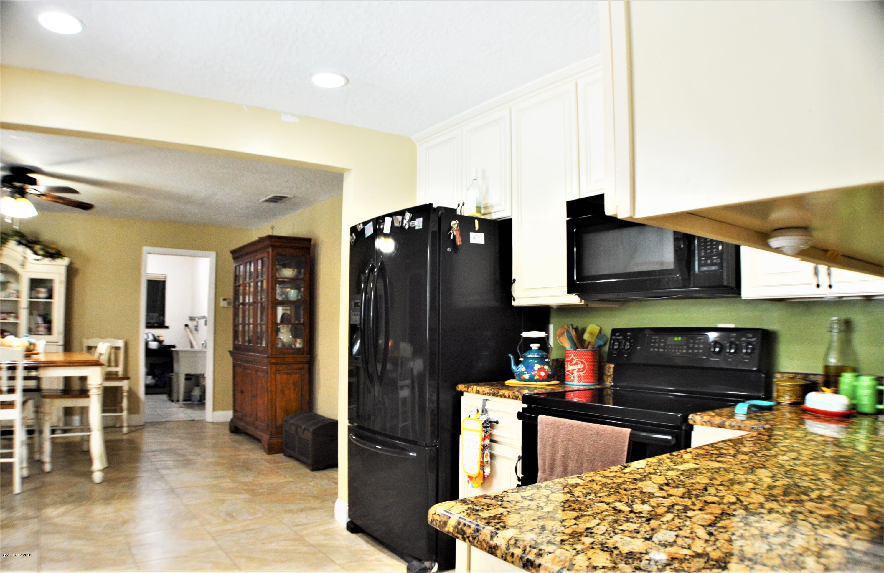 2840 Harlock Road Melbourne, FL 32934 - Photo 6 of 29 DSC_0022
