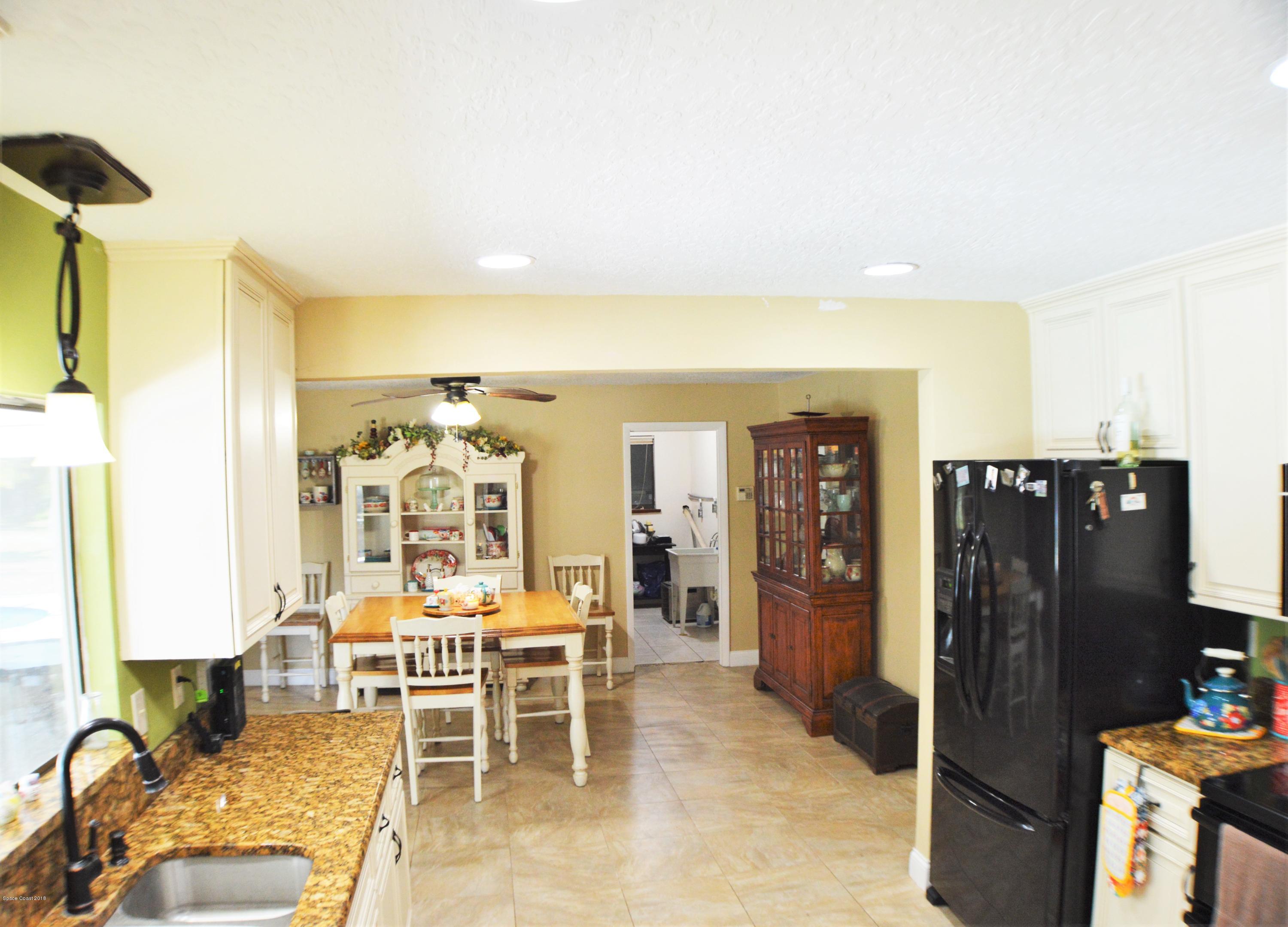 2840 Harlock Road Melbourne, FL 32934 - Photo 7 of 29 DSC_0024
