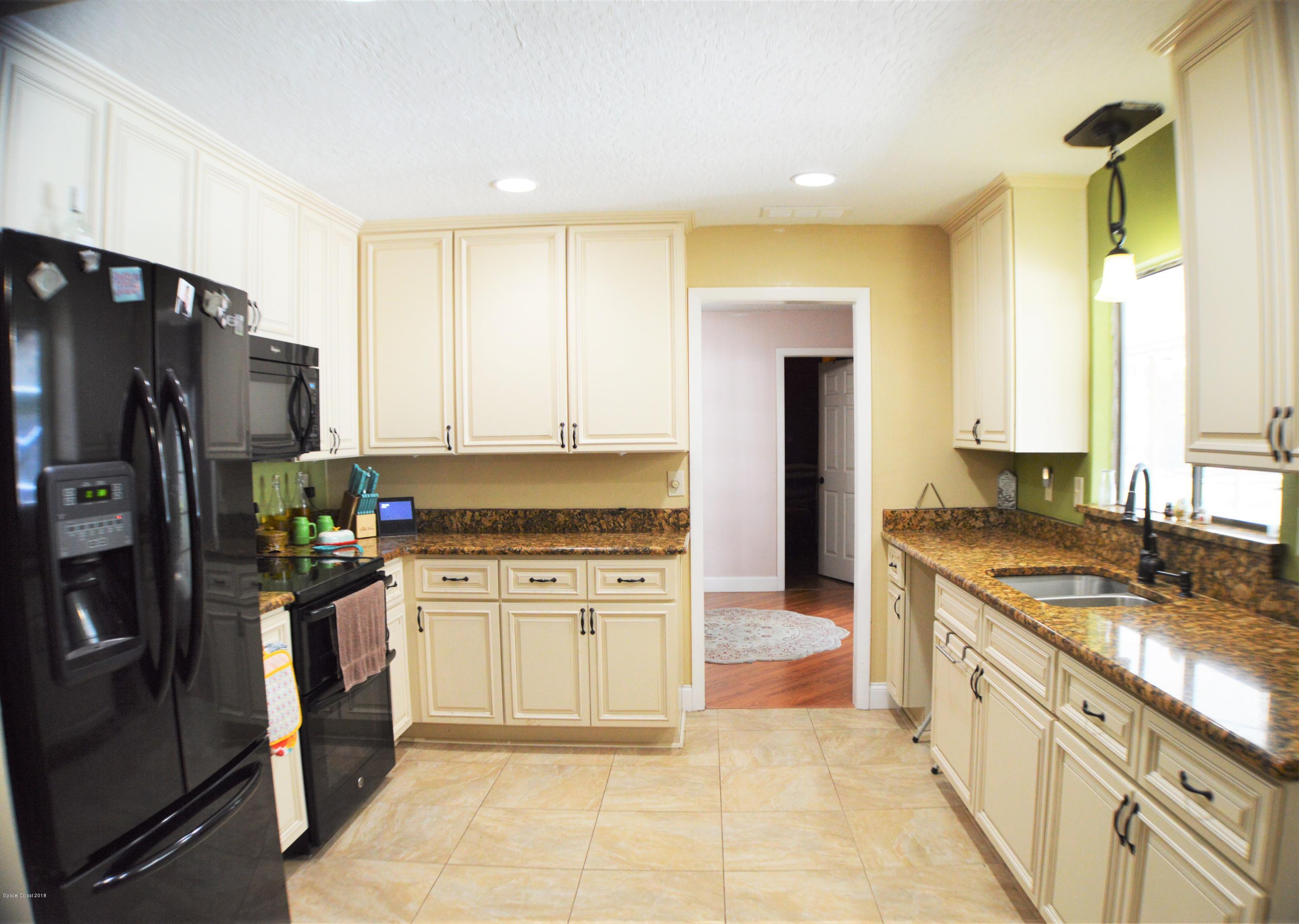 2840 Harlock Road Melbourne, FL 32934 - Photo 8 of 29 DSC_0025