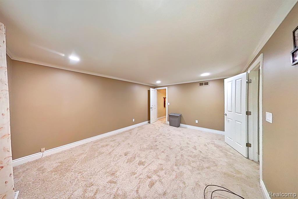 2155 Rutgers Drive Troy, MI 48085 - Photo 22 of 47 Gallery Image 22