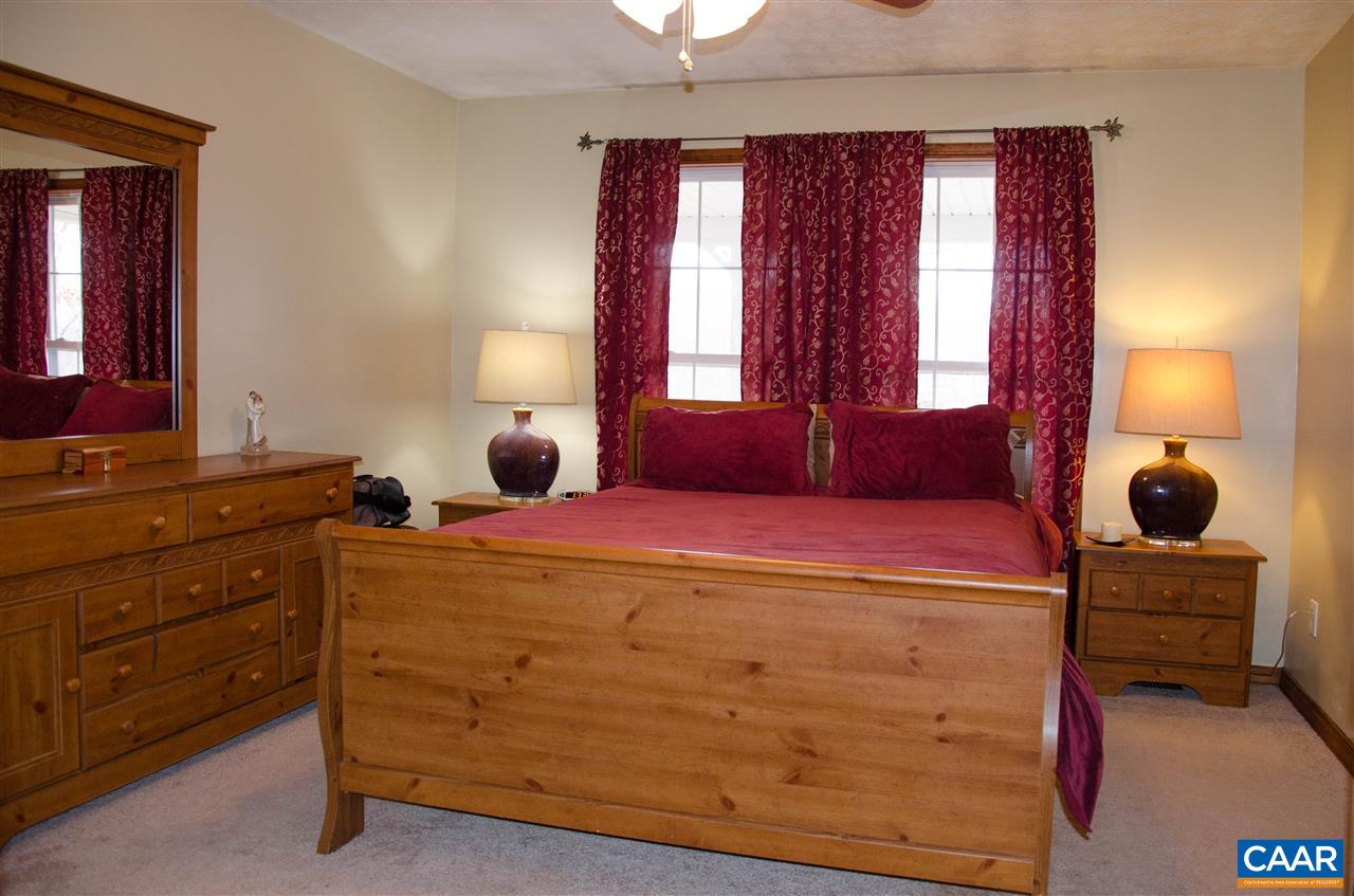 8956 James River Road Shipman, VA 22971 - Photo 18 of 50 Gallery Image 18
