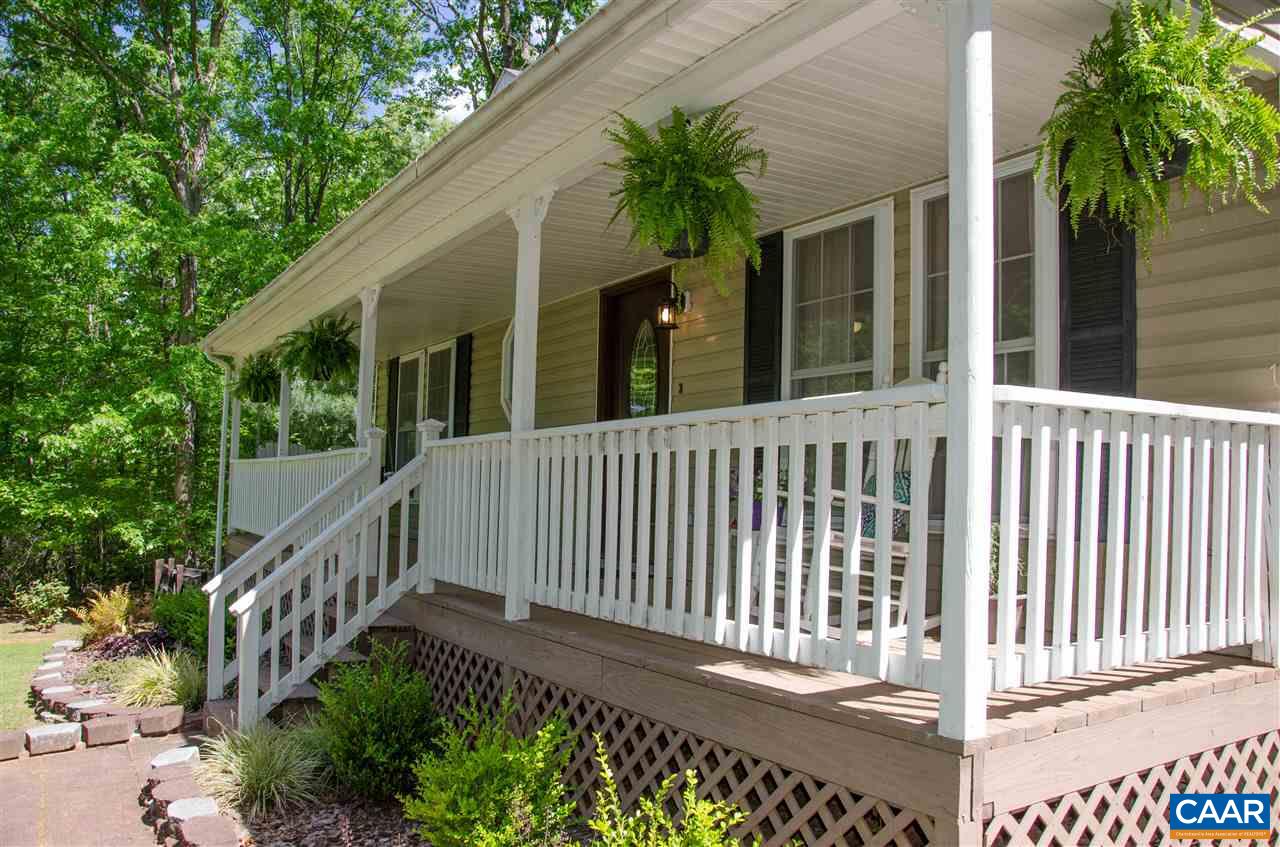 8956 James River Road Shipman, VA 22971 - Photo 2 of 50 Gallery Image 2