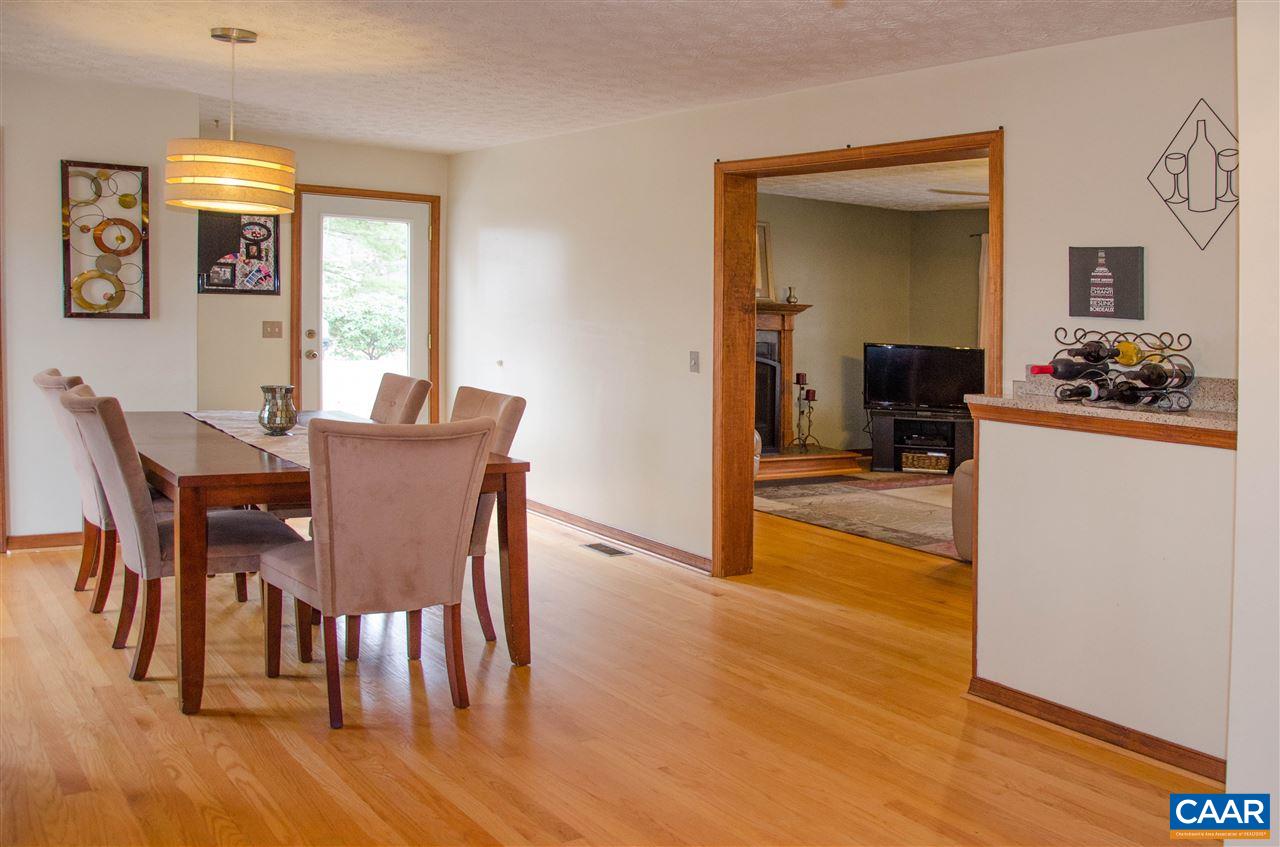 8956 James River Road Shipman, VA 22971 - Photo 5 of 50 Gallery Image 5