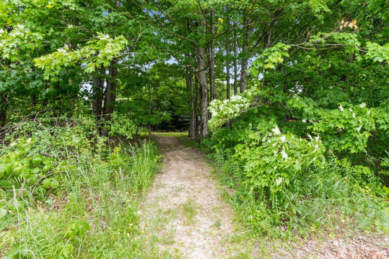35 Burnham Road Saco, ME 04072 - Photo 8 of 40 08_35BurnhamRd_2008_HiRes