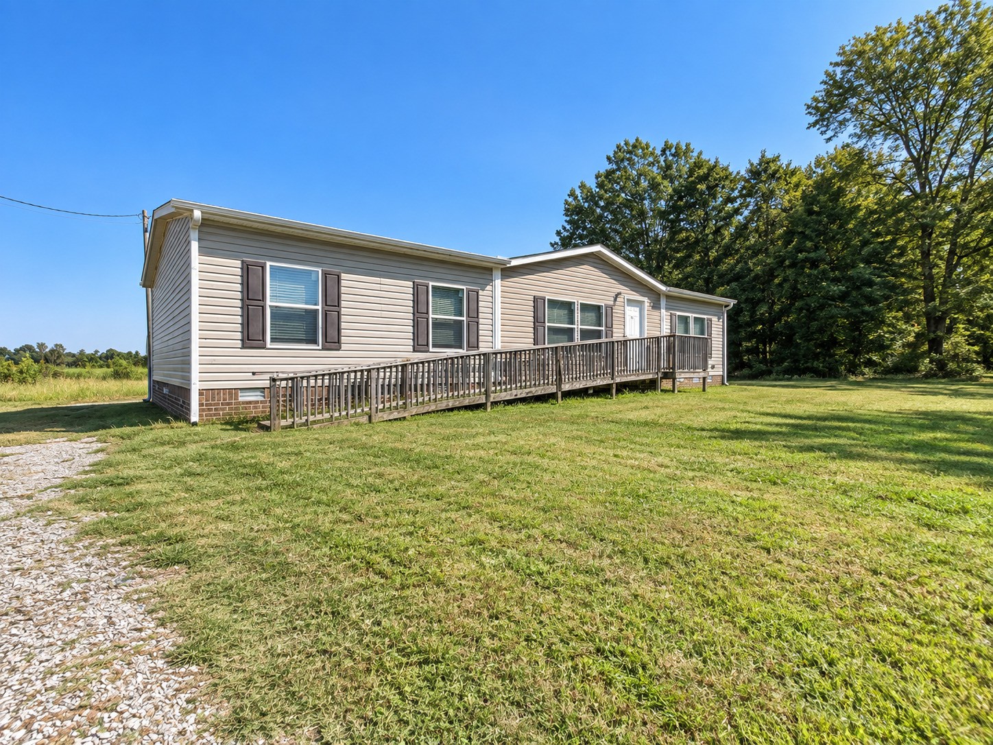 135 Charlie Lewis Road Trenton, TN 38382 - Photo 1 of 6 Gallery Image 1