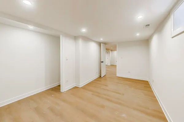 $3,500 | 5028 North Oneida Avenue, Norridge, IL 60706