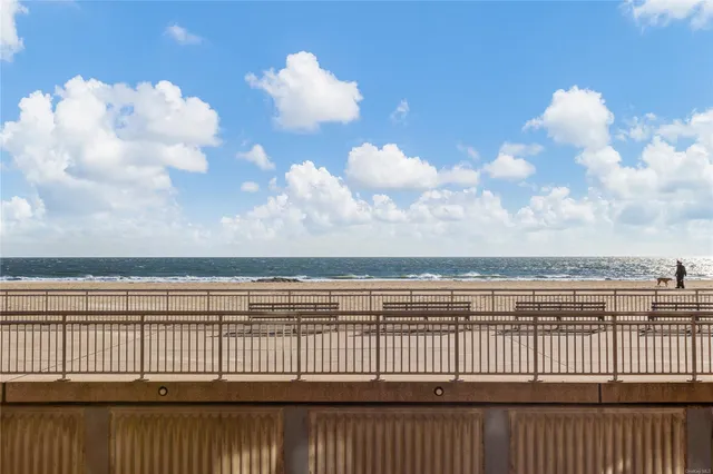 $249,999 | 133 Beach 120th Street, Unit 1E | Rockaway Park