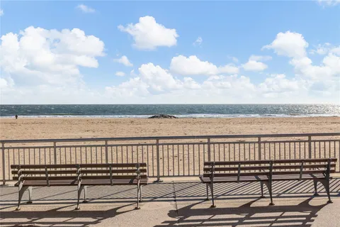 $249,999 | 133 Beach 120th Street, Unit 1E | Rockaway Park