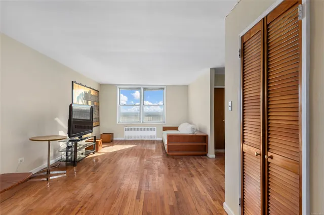 $249,999 | 133 Beach 120th Street, Unit 1E | Rockaway Park