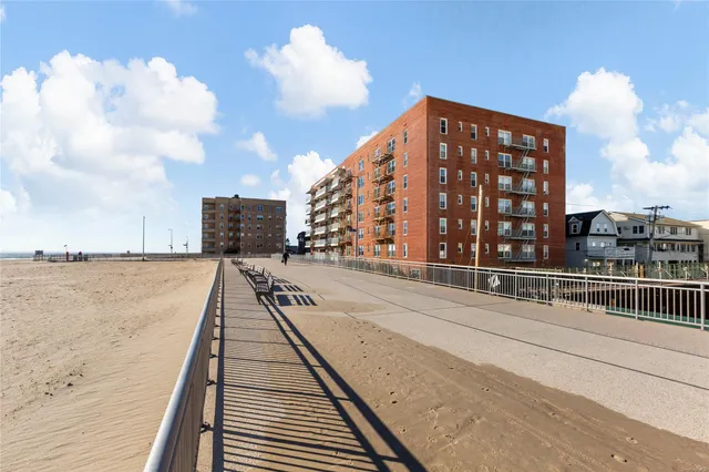 $249,999 | 133 Beach 120th Street, Unit 1E | Rockaway Park